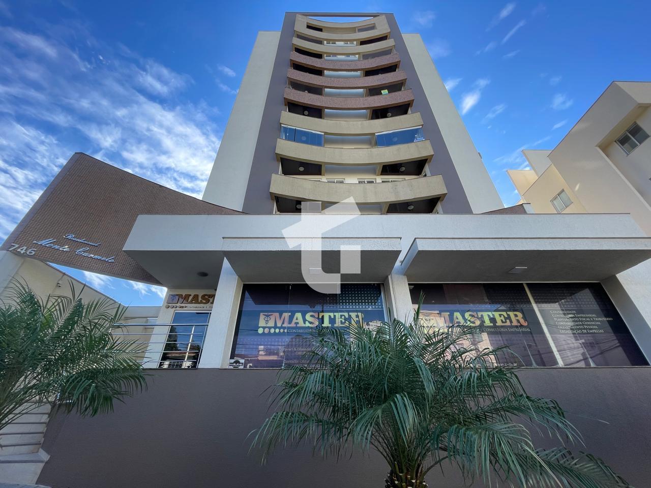APARTAMENTO À VENDA NO CENTRO - EDIFICIO MONTE CARMELO, COM 02...