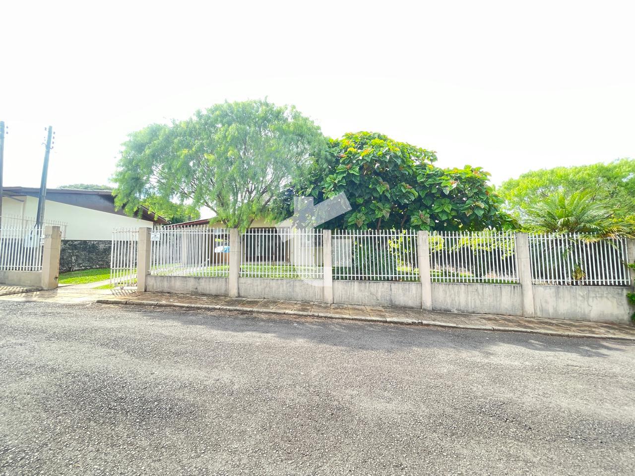 CASA DE ESQUINA À VENDA NO BAIRRO LA SALLE - PATO BRANCO - PR.