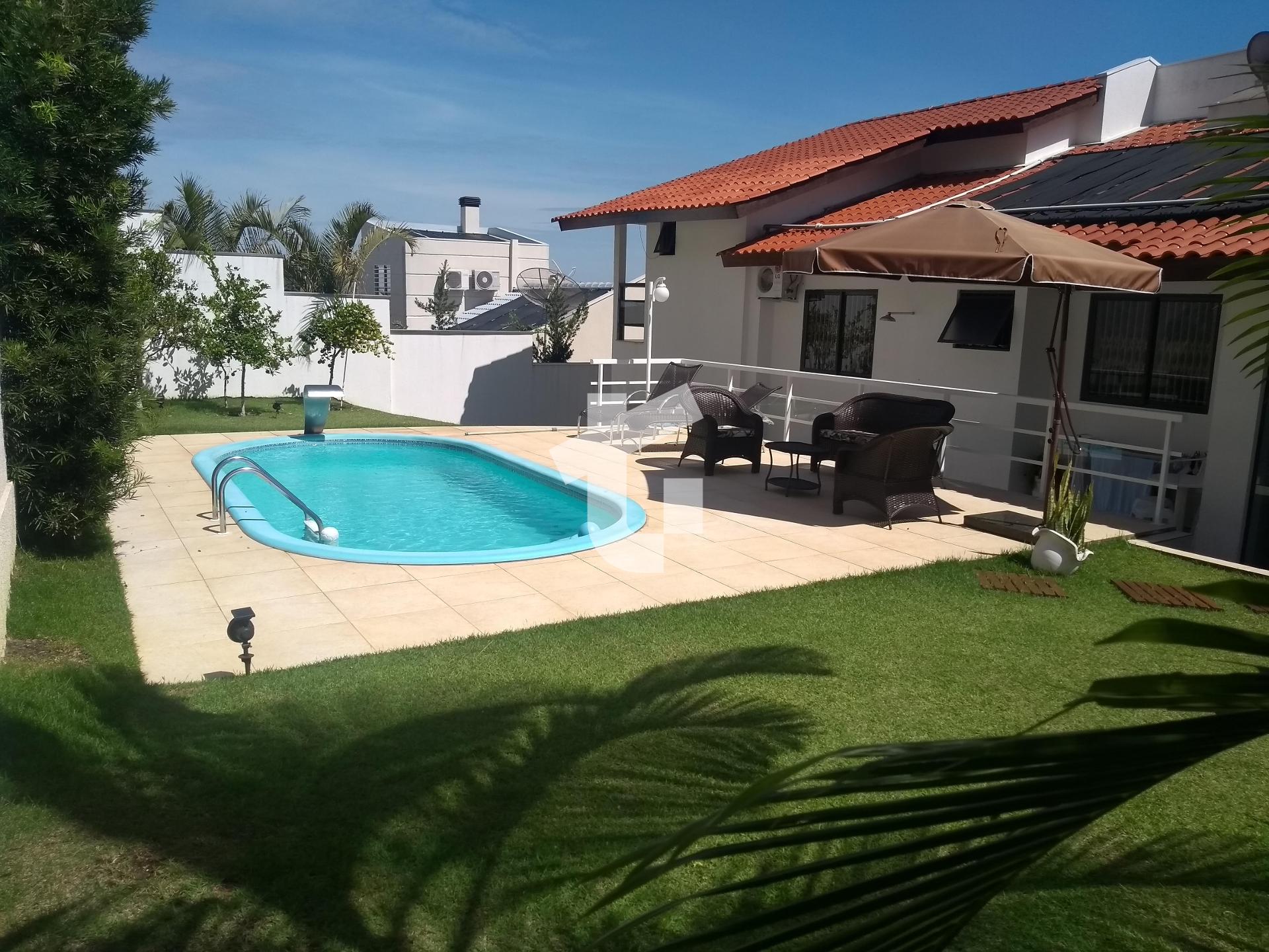 CASA BAIRRO PARZIANELO