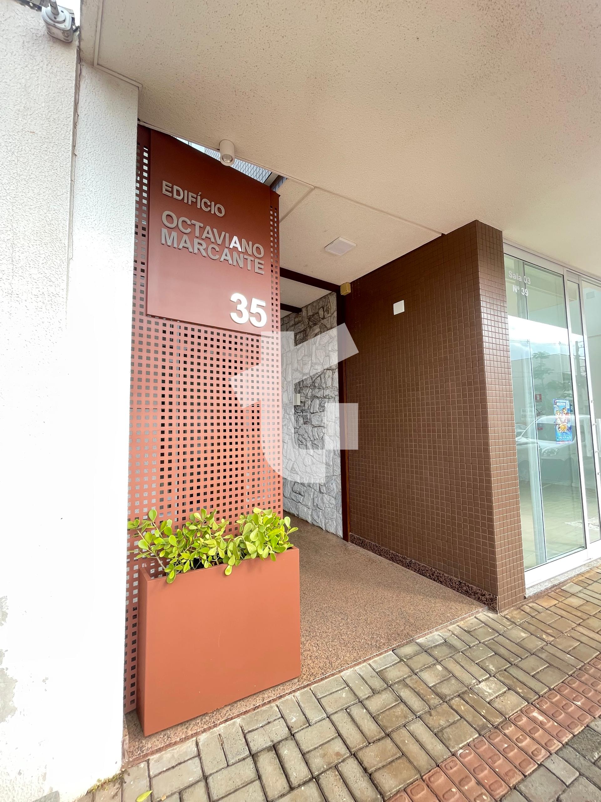 APARTAMENTO DE ALTO PADRÃO À VENDA NO EDIFÍCIO OCTAVIANO MARCA...