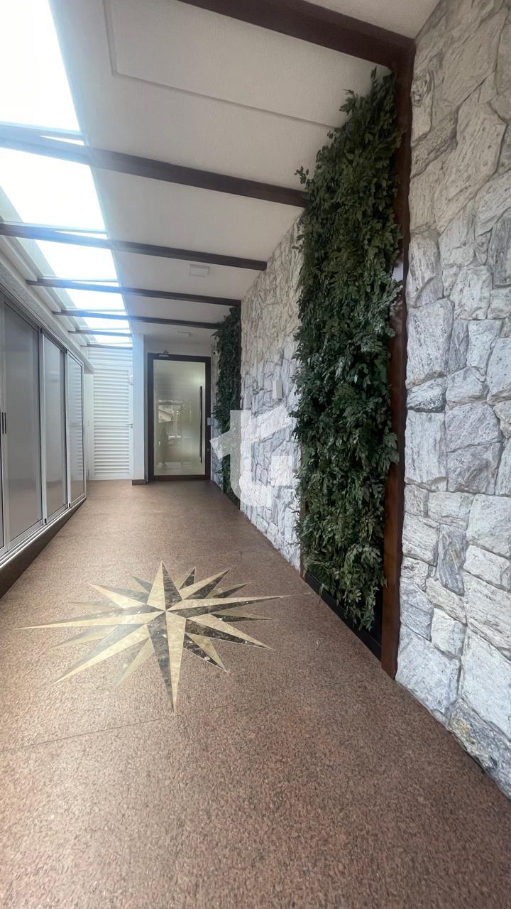 APARTAMENTO DE ALTO PADRÃO À VENDA NO EDIFÍCIO OCTAVIANO MARCA...