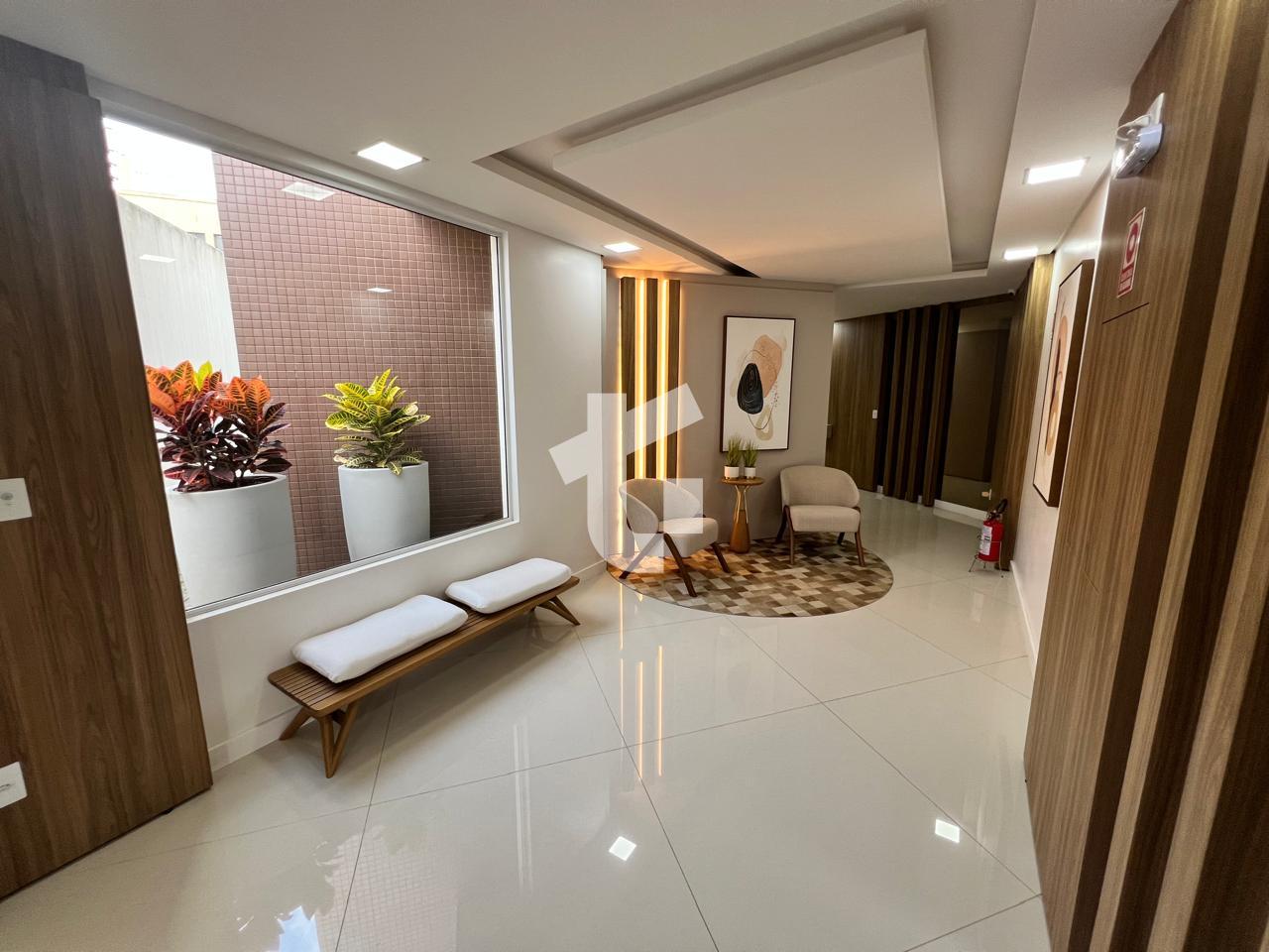 APARTAMENTO DE ALTO PADRÃO À VENDA NO EDIFÍCIO OCTAVIANO MARCA...