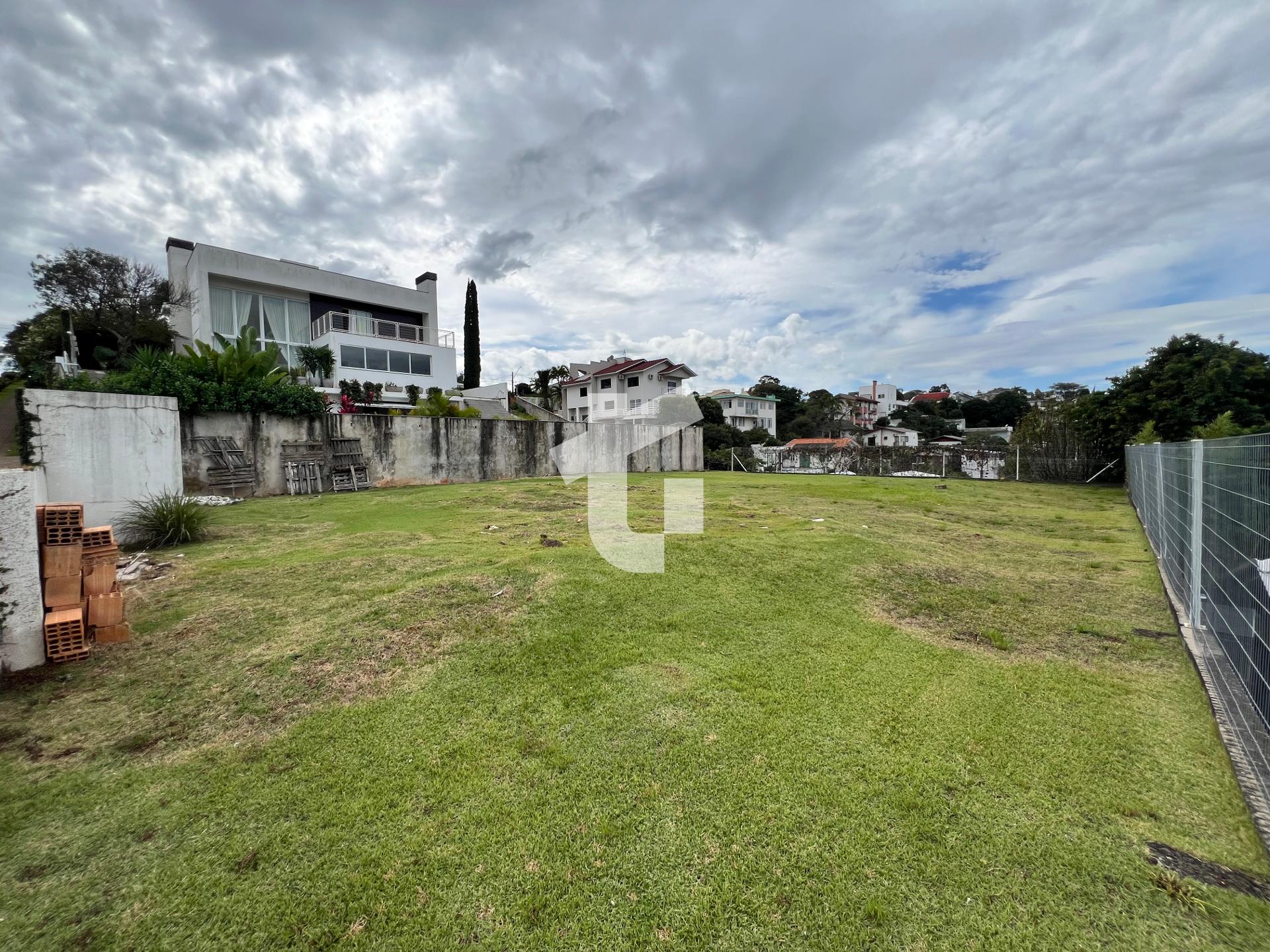 TERRENO À VENDA, 01 QUADRA DO CLUBE PINHEIROS, BANCÁRIOS, PATO...