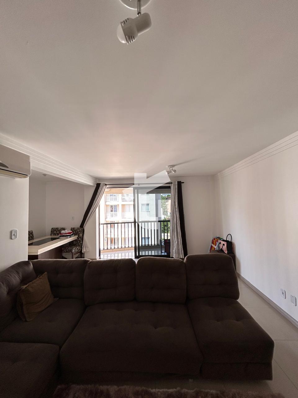 APARTAMENTO NO ED. PONTO NOBRE À VENDA NO CENTRO DE PATO BRANC...