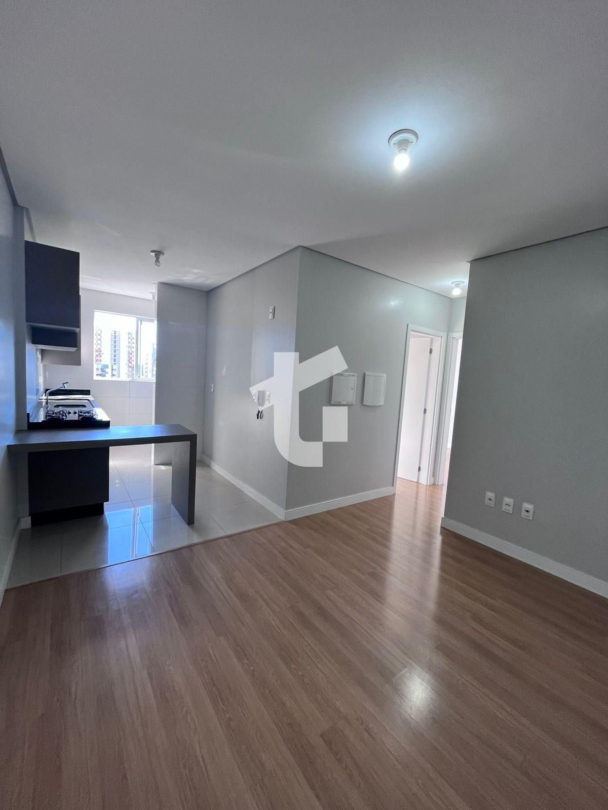 APARTAMENTO PARA LOCAÇÃO NO EDIFÍCIO MONTE EFRAIM -  BAIRRO CE...
