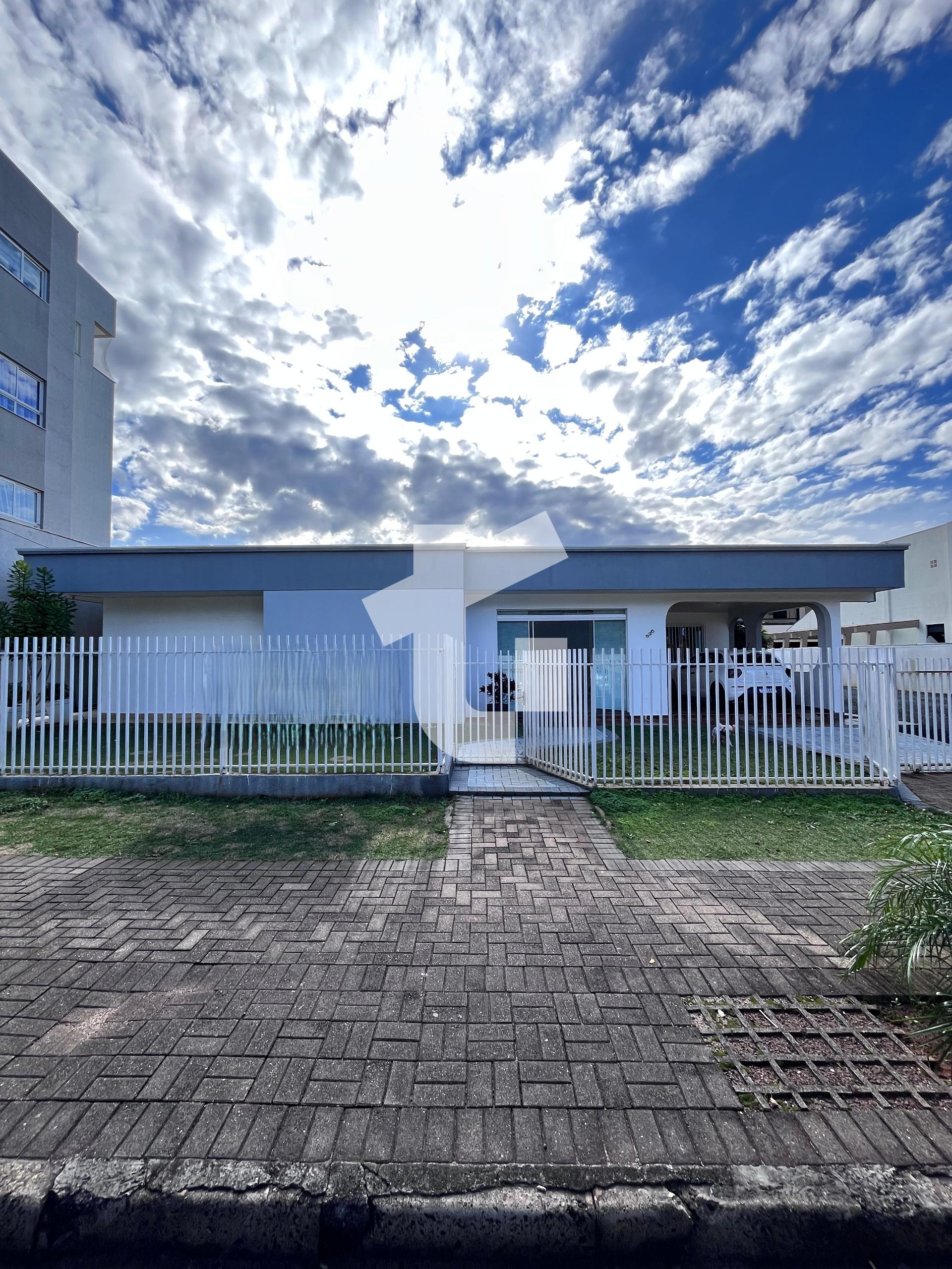 CASA COMERCIAL PARA LOCAÇÃO NO CENTRO DE PATO BRANCO - PR