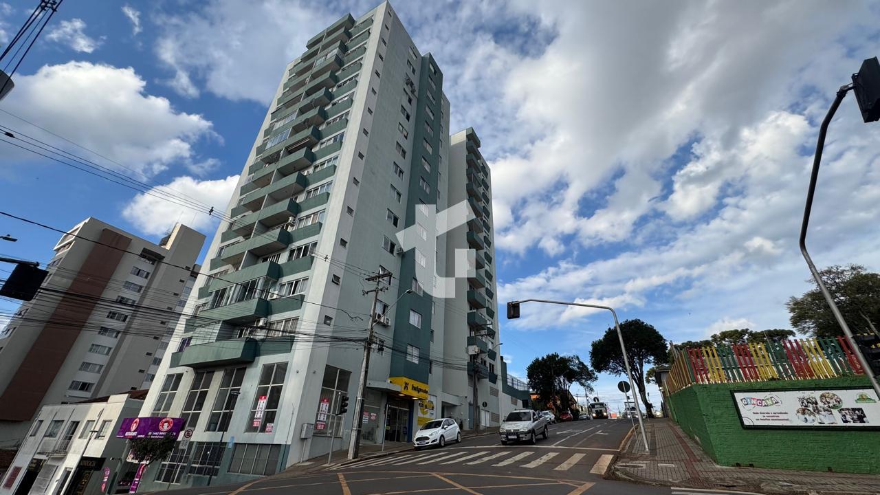 APARTAMENTO SEMIMOBILIADO À VENDA NO ED. JOSÉ ANTONIO, CENTRO,...