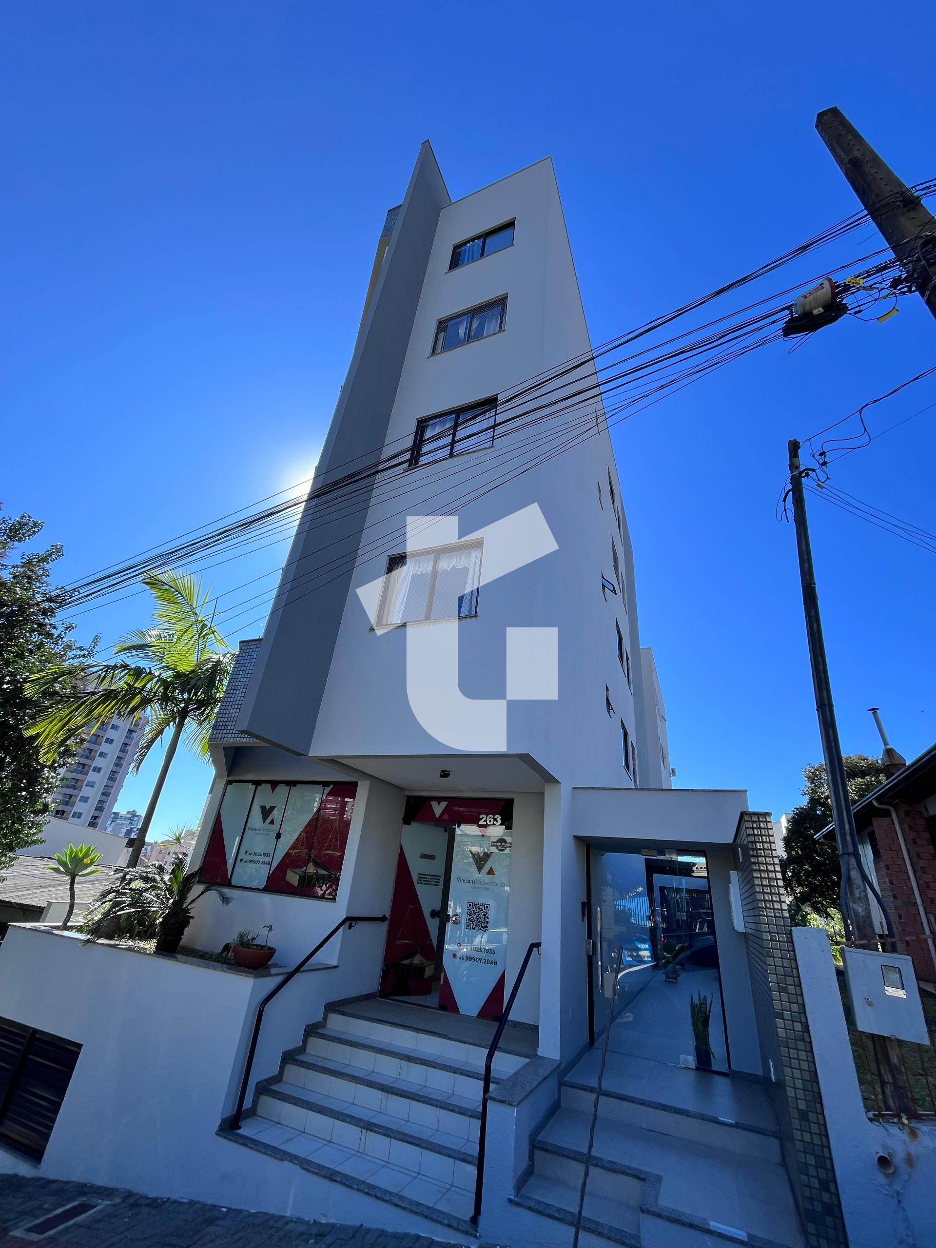 APARTAMENTO PARA LOCAÇÃO NO ED. FERRARA NO CENTRO DE PATO BRAN...