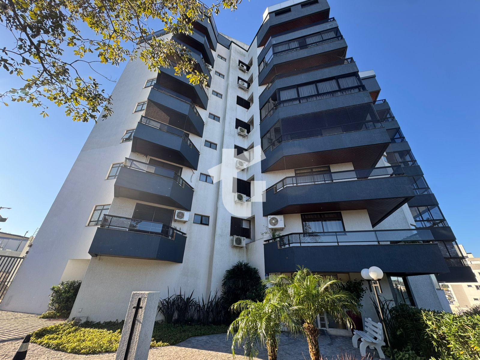 APARTAMENTO SEMIMOBILIADO DE ALTO PADRÃO À VENDA NO RESIDENCIA...