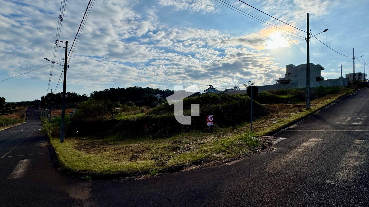 TERRENO DE ESQUINA À VENDA NO BAIRRO SÃO LUIZ, PRÓXIMO AO PB S...