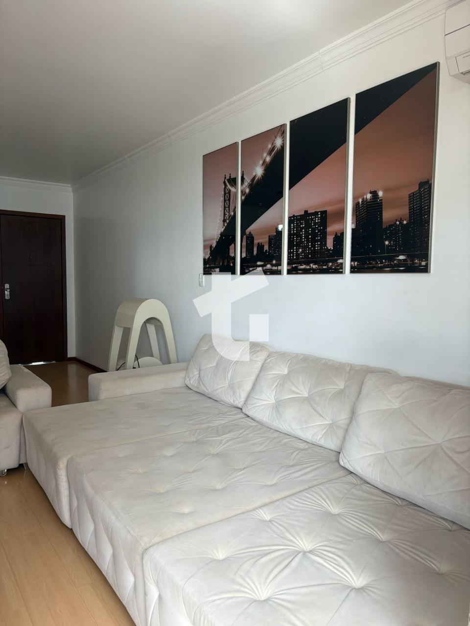 APARTAMENTO AMPLO NO EDIFICIO COLONIAL, BAIRRO LA SALLE - PATO...