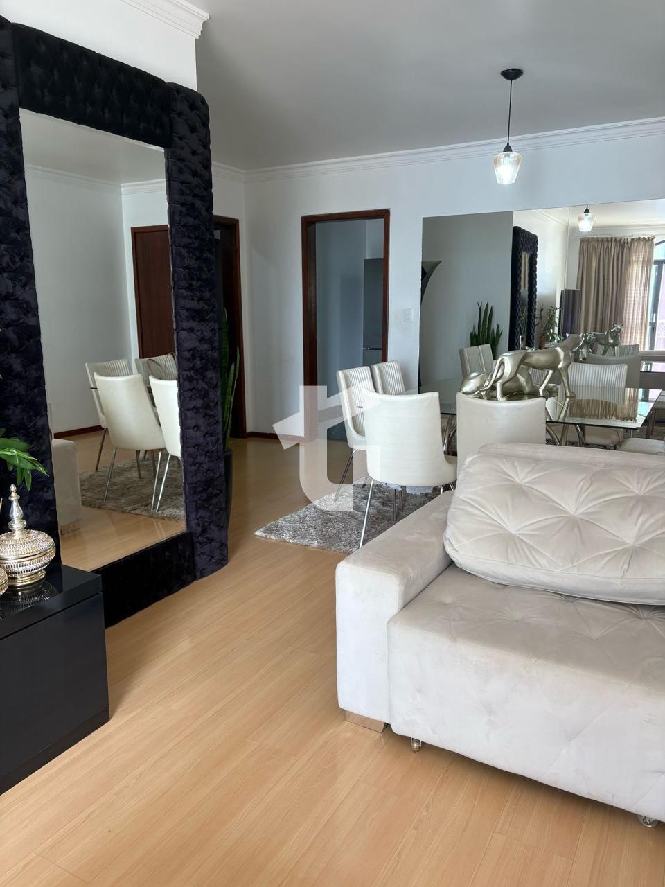 APARTAMENTO AMPLO NO EDIFICIO COLONIAL, BAIRRO LA SALLE - PATO...
