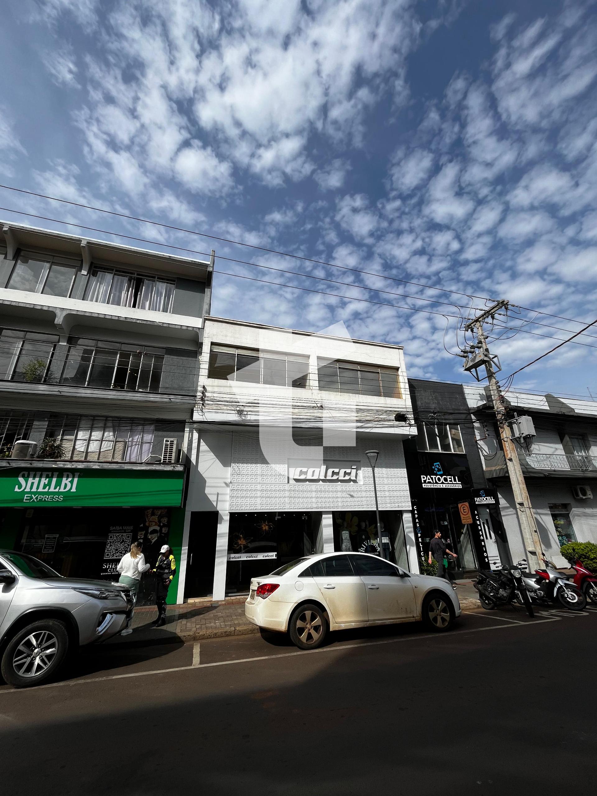 APARTAMENTO GRANDE PARA LOCAÇÃO NO CENTRO DE PATO BRANCO - PR