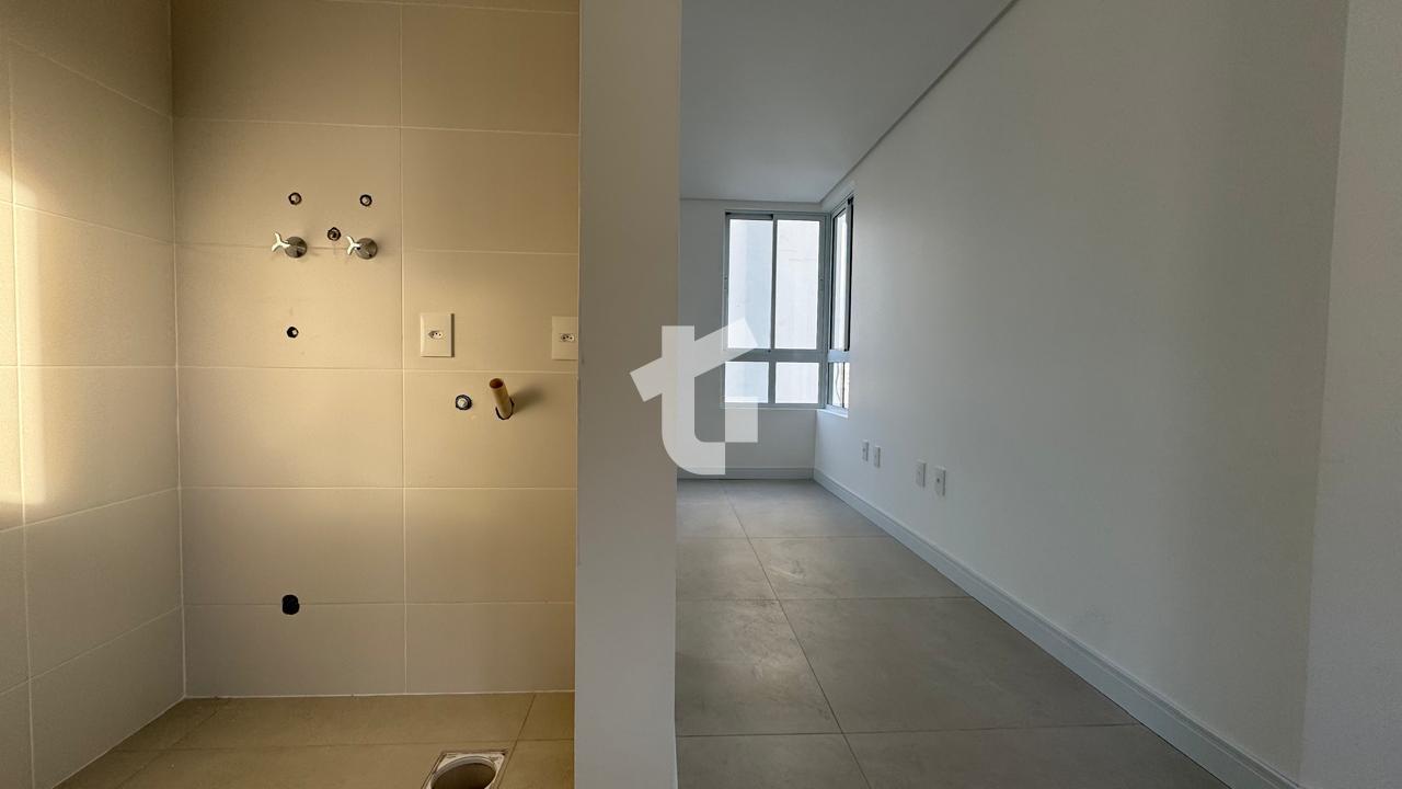 APARTAMENTO 1 DORMITÓRIO NO ED. ADONAI À VENDA, RUA TAMOIO, CE...