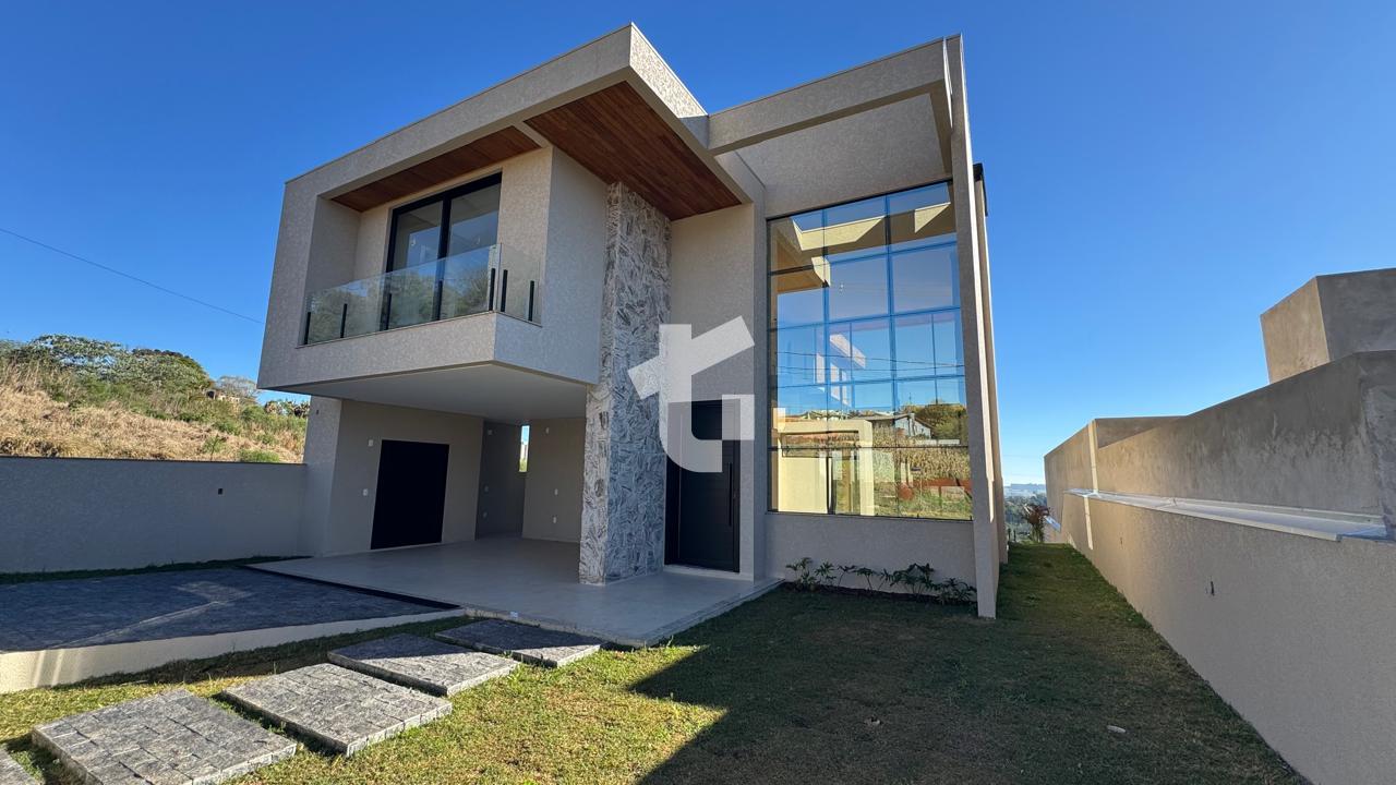 CASA DE ALTO PADRÃO À VENDA - BAIRRO PINHEIROS - PATO BRANCO PR.