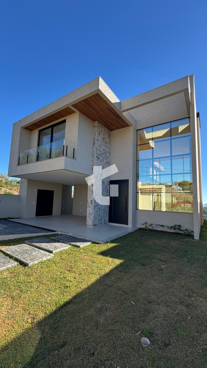 CASA DE ALTO PADRÃO À VENDA - BAIRRO PINHEIROS - PATO BRANCO PR.