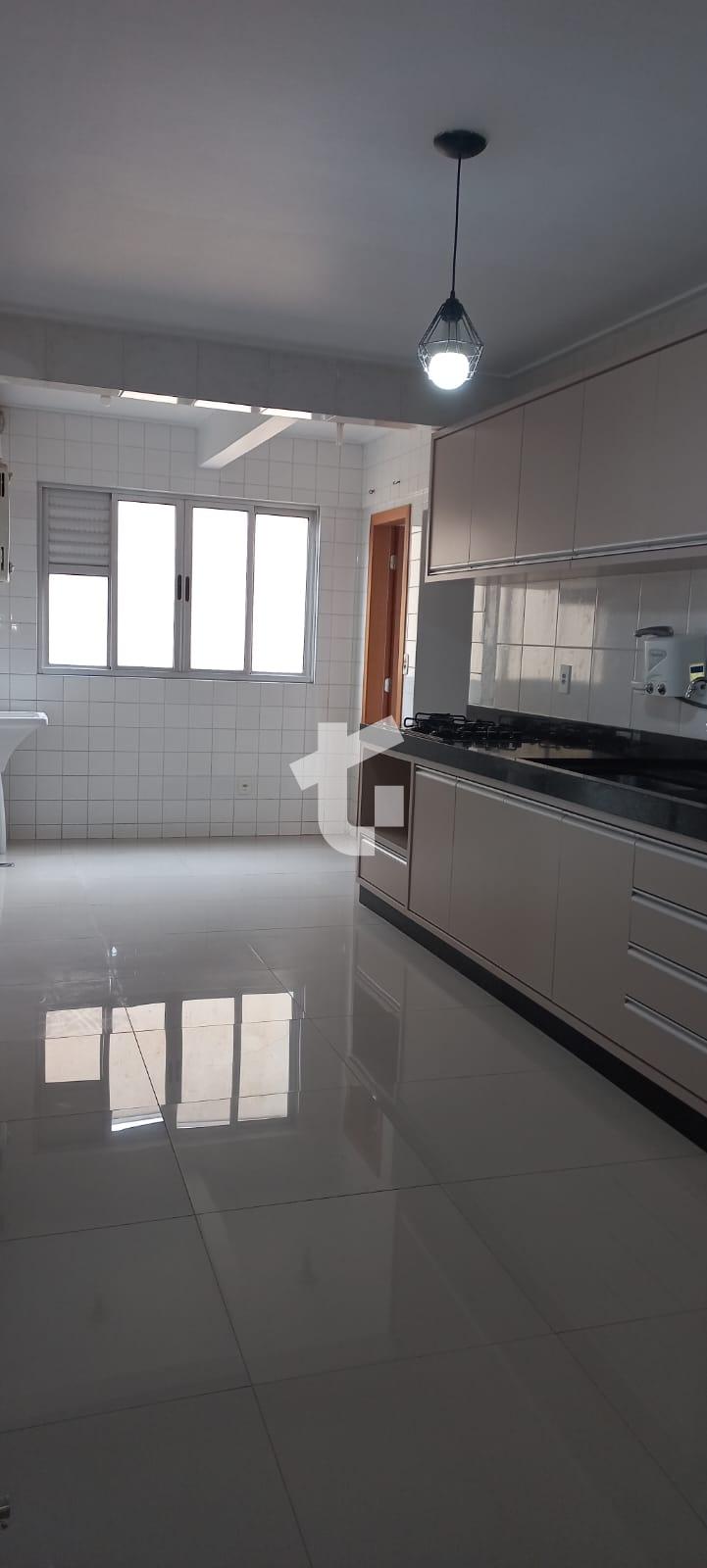 APARTAMENTO NO EDIFICIO IMPERATRIZ, NA AVENIDA TUPI, N  1997, CENTRO