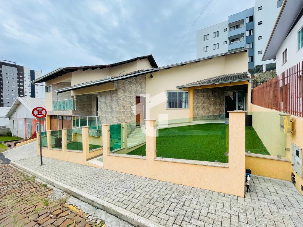 CASA DE ALTO PADRÃO SEMIMOBILIADA À VENDA , CENTRO, PATO BRANC...