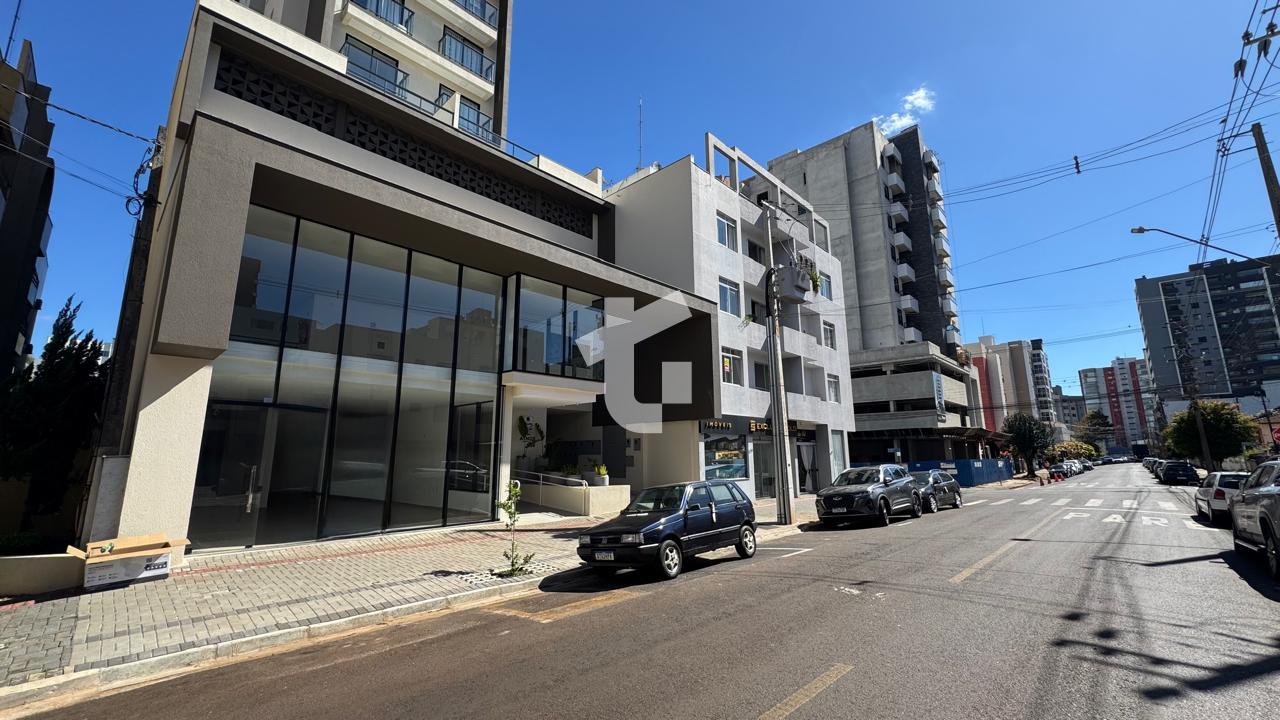SALA COMERCIAL TÉRREA PARA LOCAÇÃO NA RUA JACIRETÃ, CENTRO, PA...
