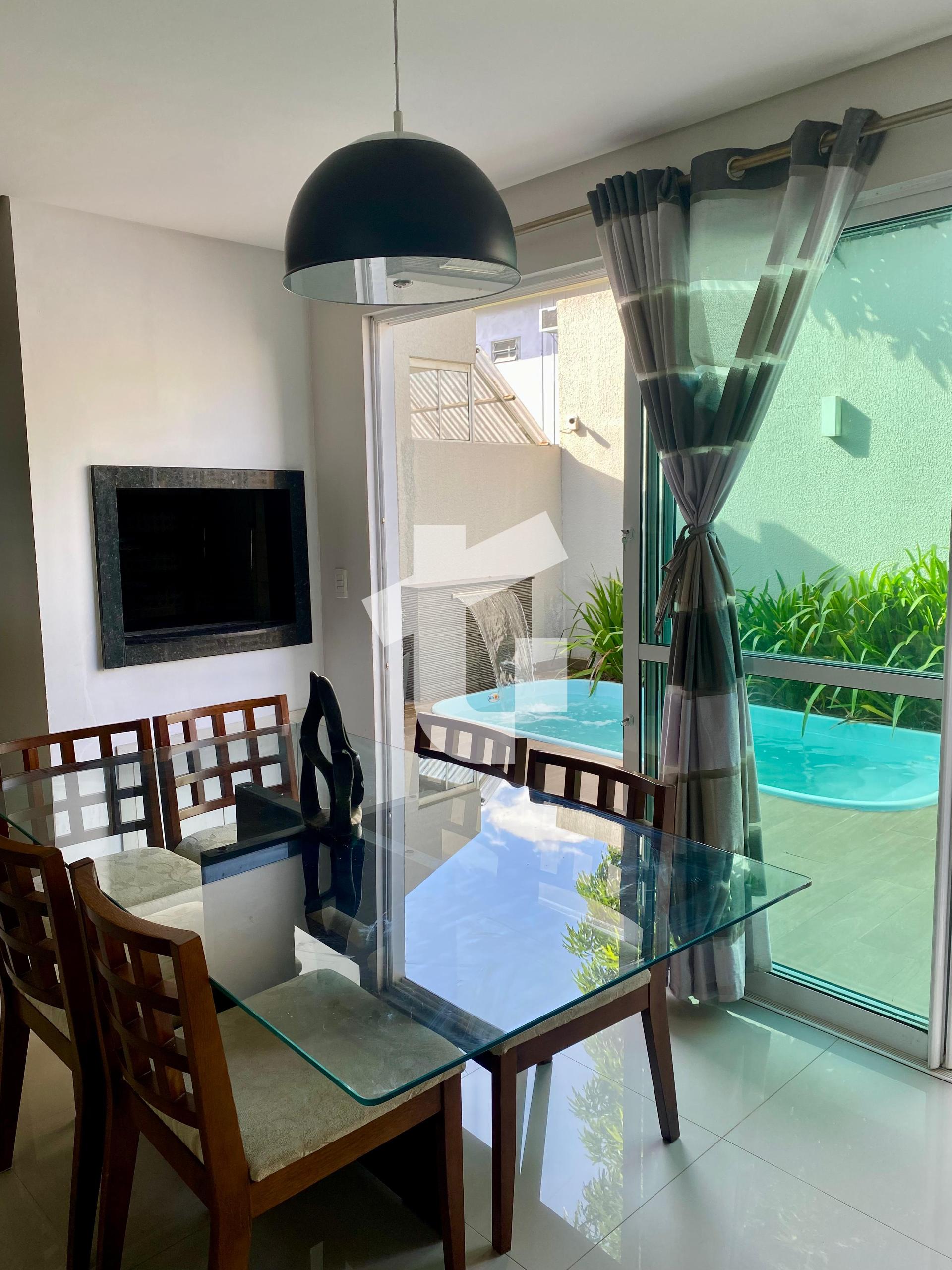 EXCELENTE CASA SEMIMOBILIADA  VENDA - BAIRRO - LA SALLE, PATO BRANCO - PR