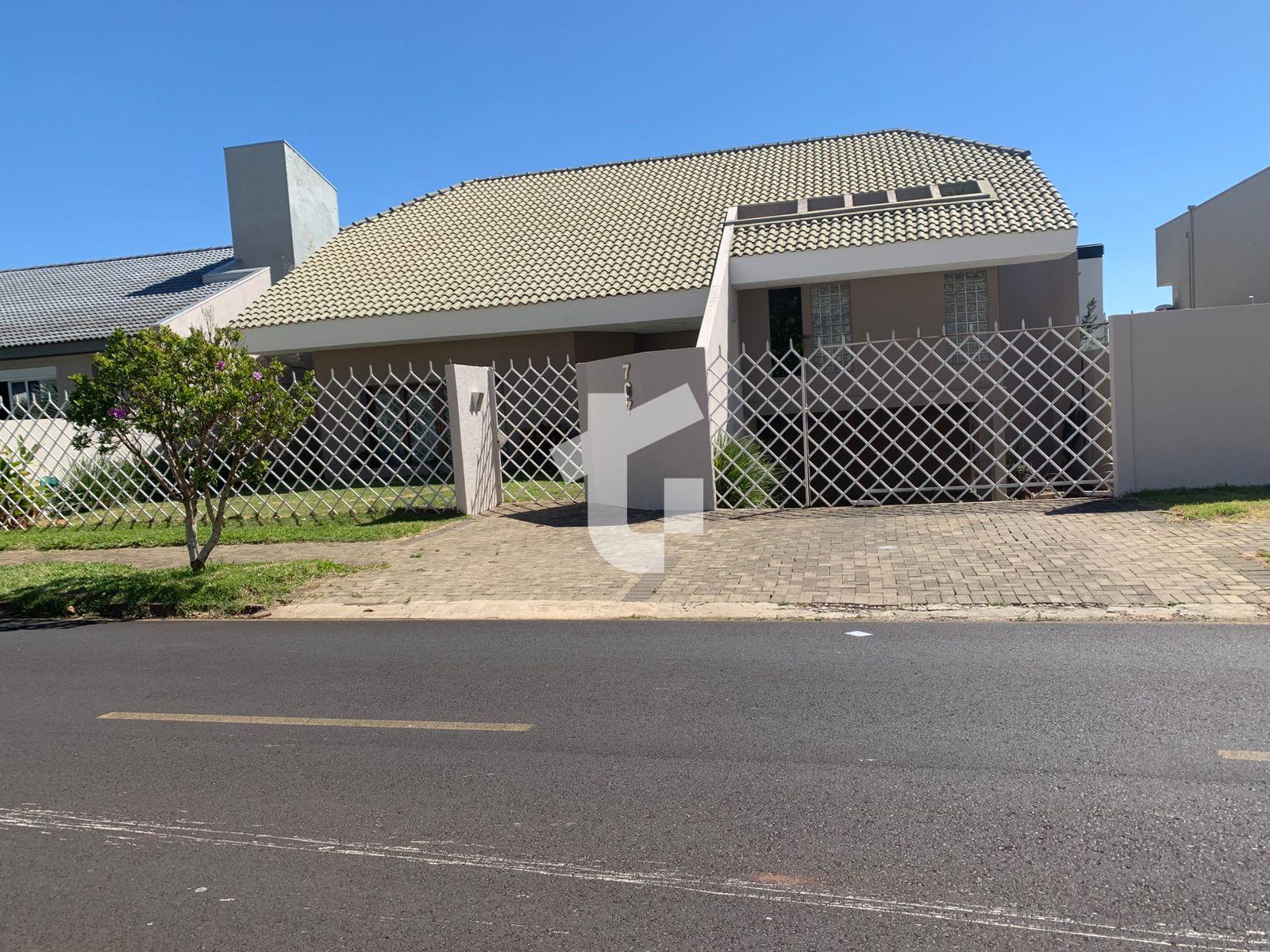 BELÍSSIMA CASA À VENDA NO BAIRRO VILA ISABEL - PATO BRANCO PR.