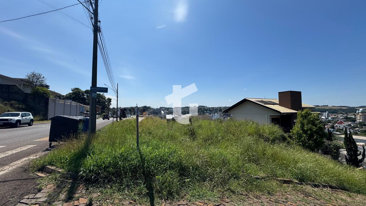 TERRENO DE ESQUINA À VENDA NO BAIRRO AMADORI - PATO BRANCO-PR.