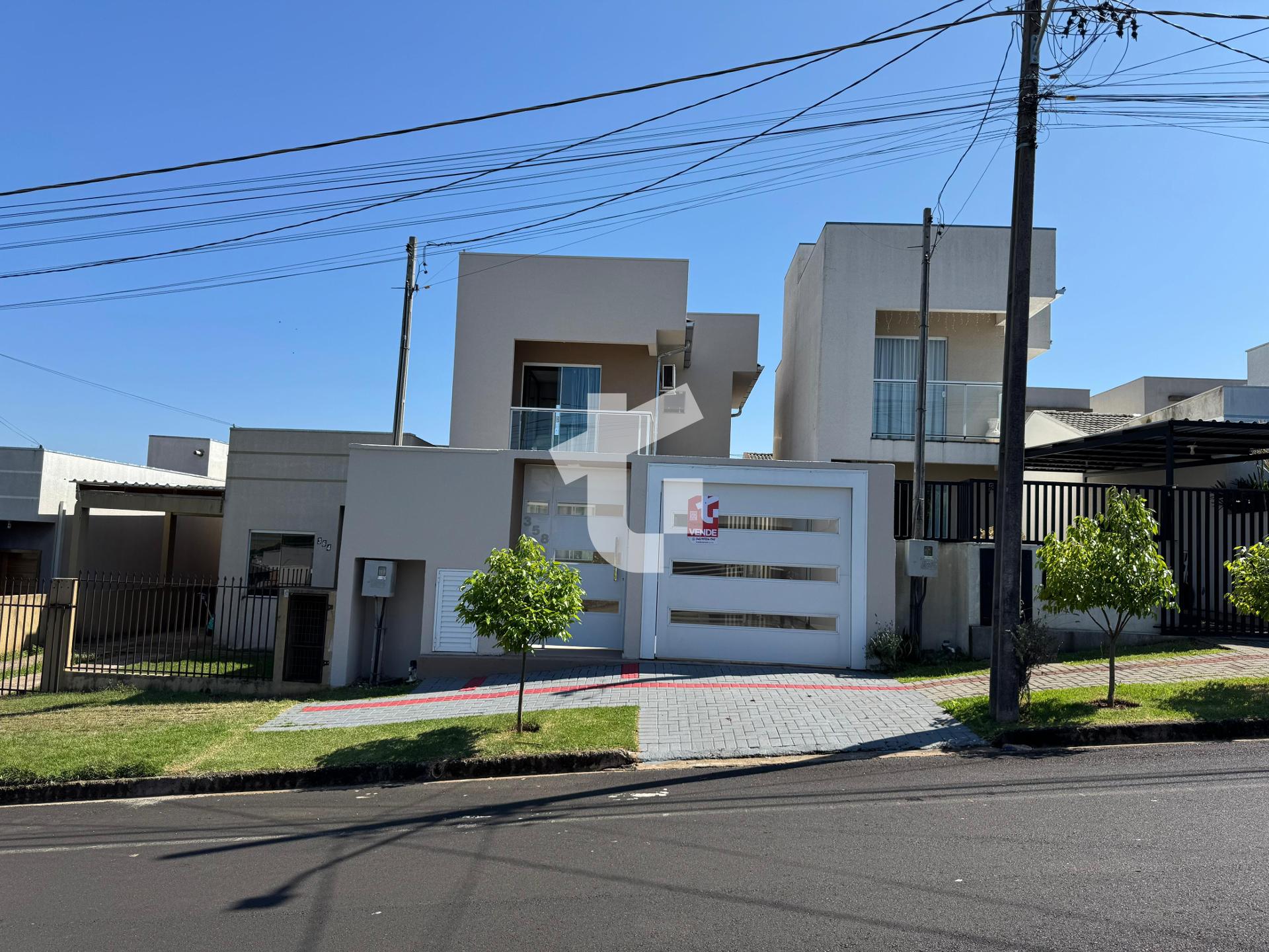 SOBRADO À VENDA, COM 2 QUARTOS NO BAIRRO FRARON, PATO BRANCO - PR