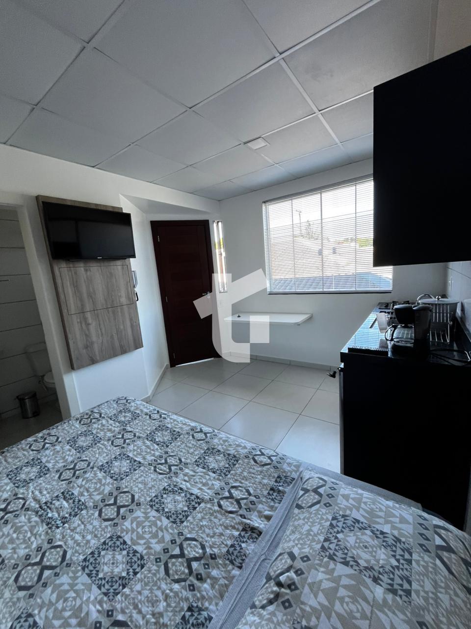 QUITINETE PARA ESTUDANTES MOBILIADA PARA 01 PESSOA