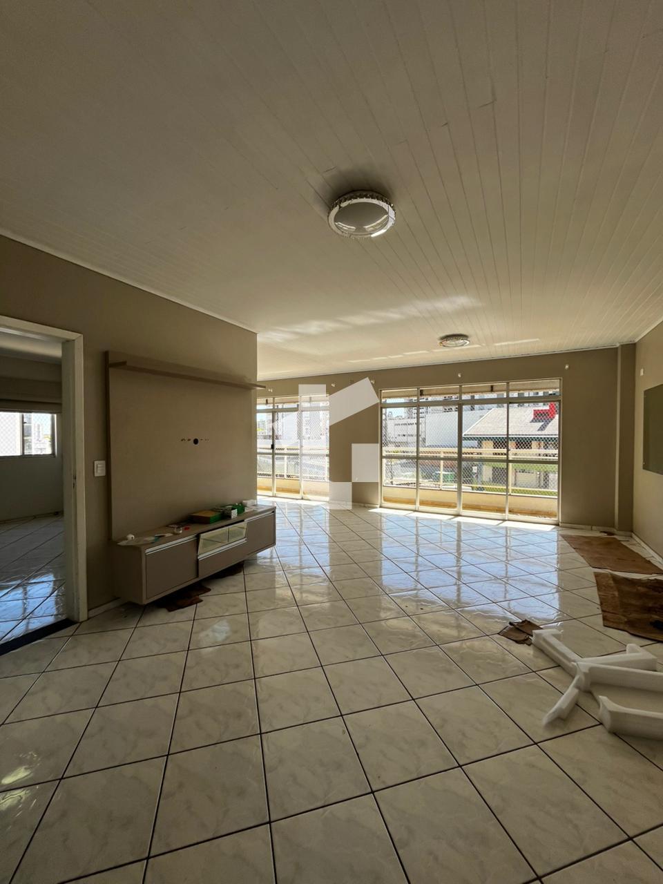APARTAMENTO SEMIMOBILIADO PARA LOCAÇÃO EM CIMA DA PATOESTE, PA...