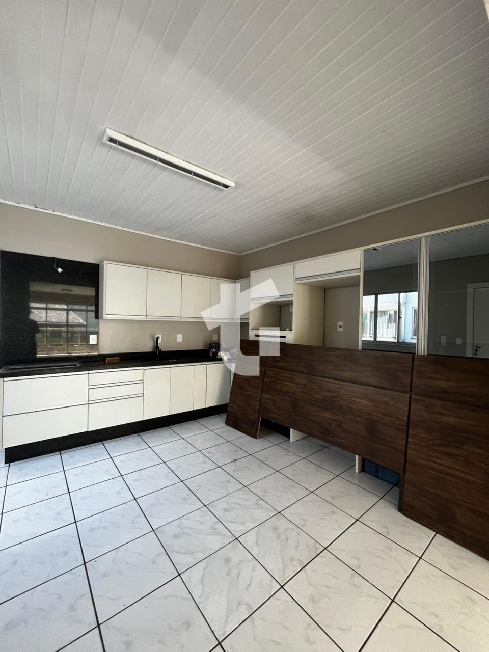 APARTAMENTO SEMIMOBILIADO PARA LOCAÇÃO EM CIMA DA PATOESTE, PA...