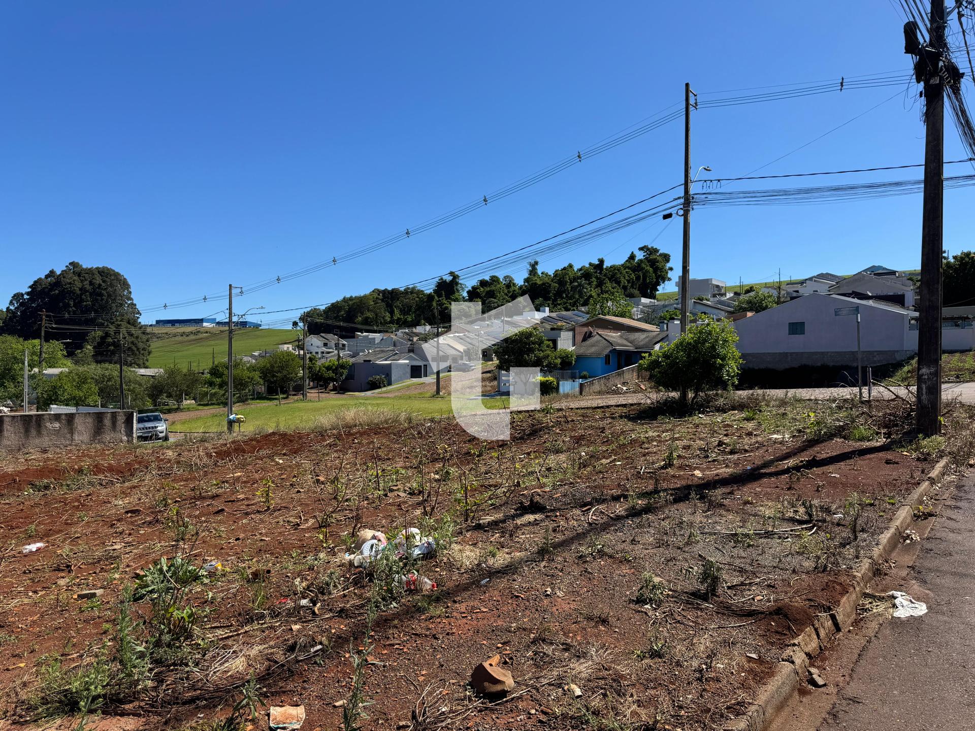 EXCELENTE TERRENO À VENDA. SÃO 472,00M  NO FRARON - PATO BRANC...