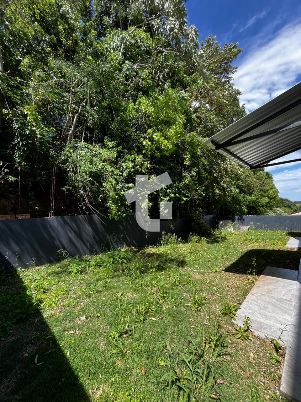 EXCELENTE CASA TRREA PARA LOCAO NO BAIRRO FRARON, PATO BRANCO - PR