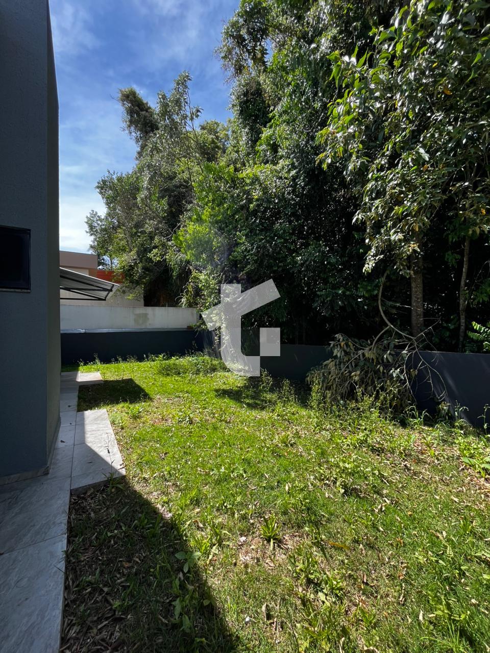 EXCELENTE CASA TRREA PARA LOCAO NO BAIRRO FRARON, PATO BRANCO - PR