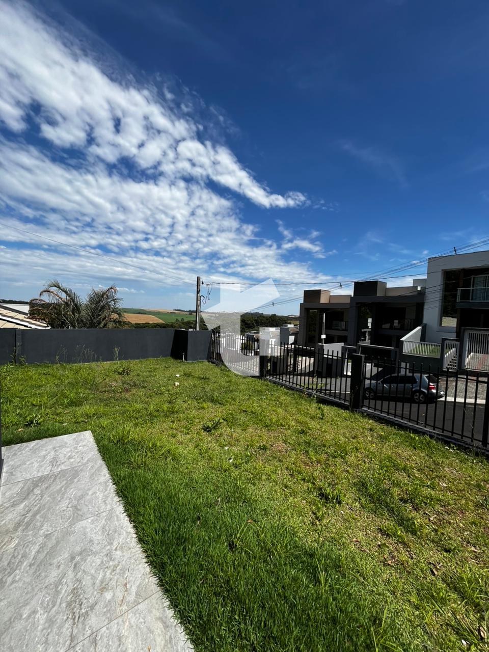 EXCELENTE CASA TRREA PARA LOCAO NO BAIRRO FRARON, PATO BRANCO - PR