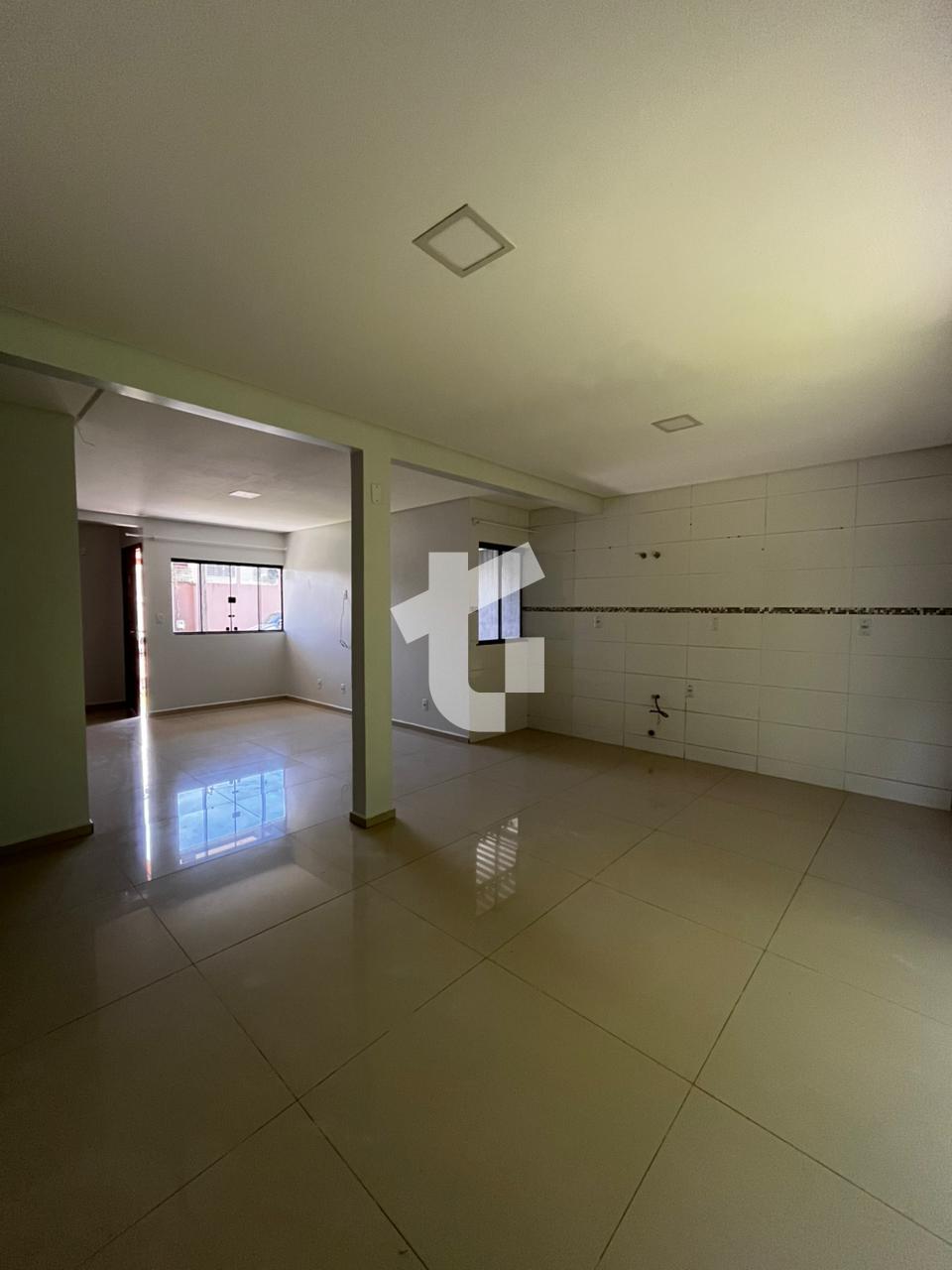 EXCELENTE CASA TRREA PARA LOCAO NO BAIRRO FRARON, PATO BRANCO - PR