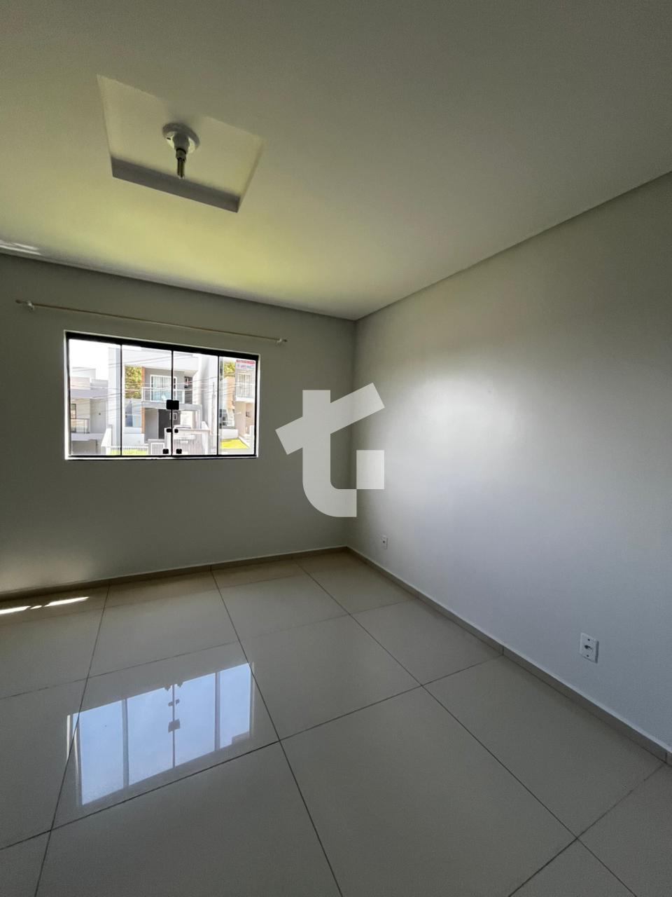 EXCELENTE CASA TRREA PARA LOCAO NO BAIRRO FRARON, PATO BRANCO - PR