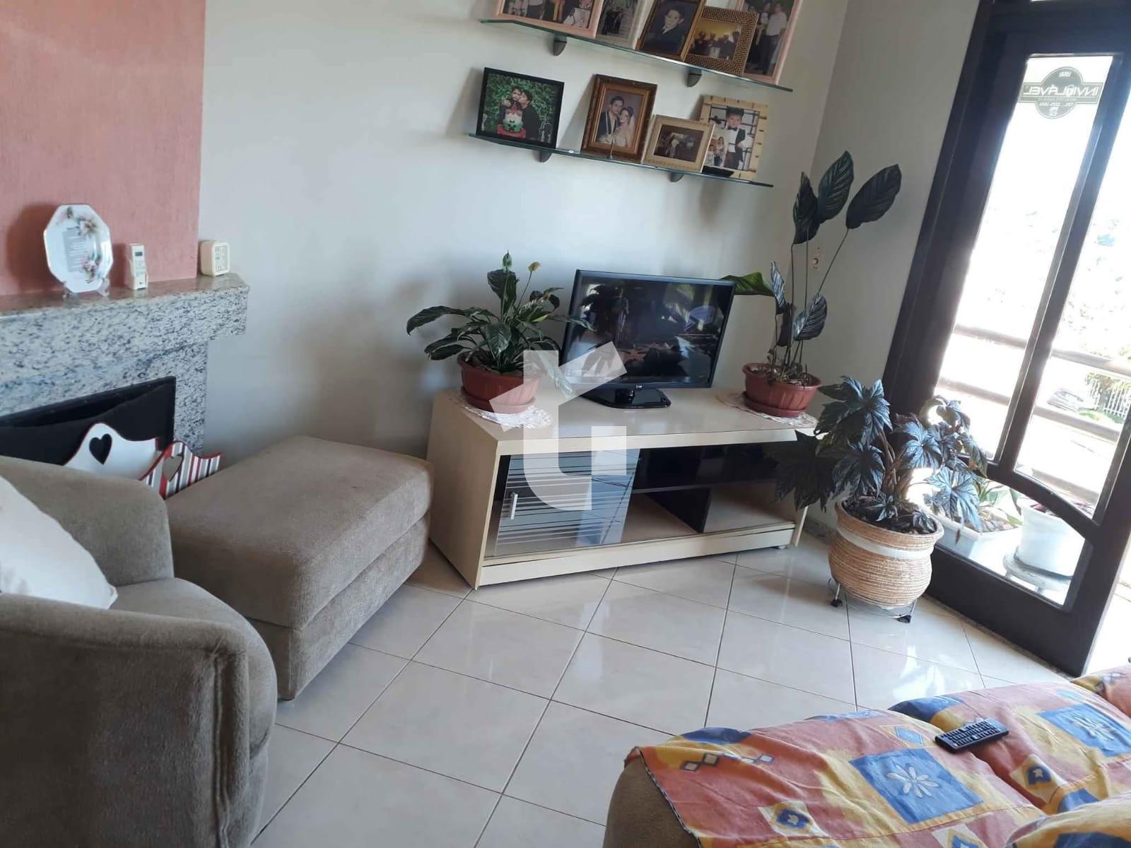 CASA VENDA, COM 1 SUTE E 2 QUARTOS NO CENTRO, PATO BRANCO - PR