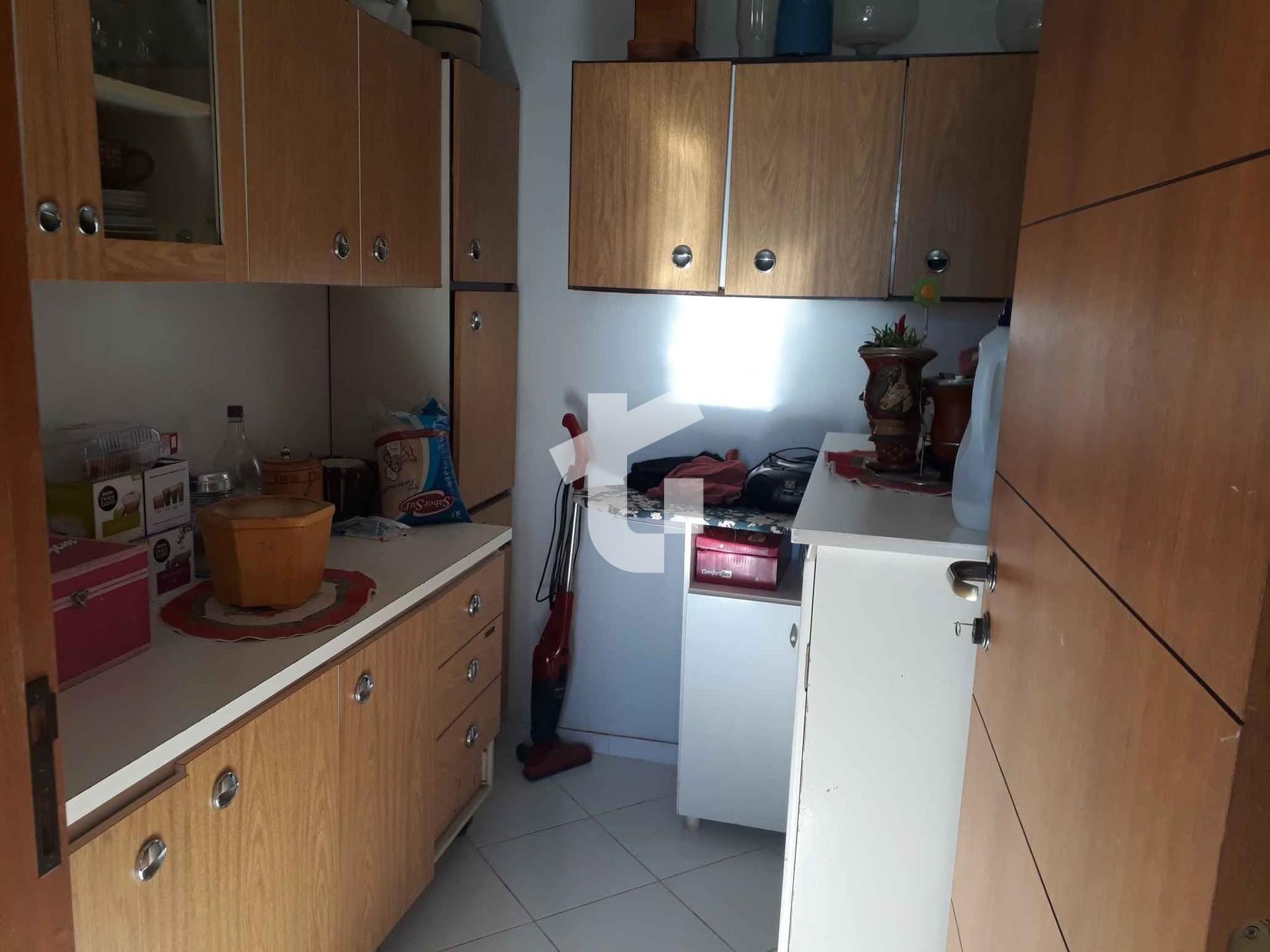 CASA VENDA, COM 1 SUTE E 2 QUARTOS NO CENTRO, PATO BRANCO - PR