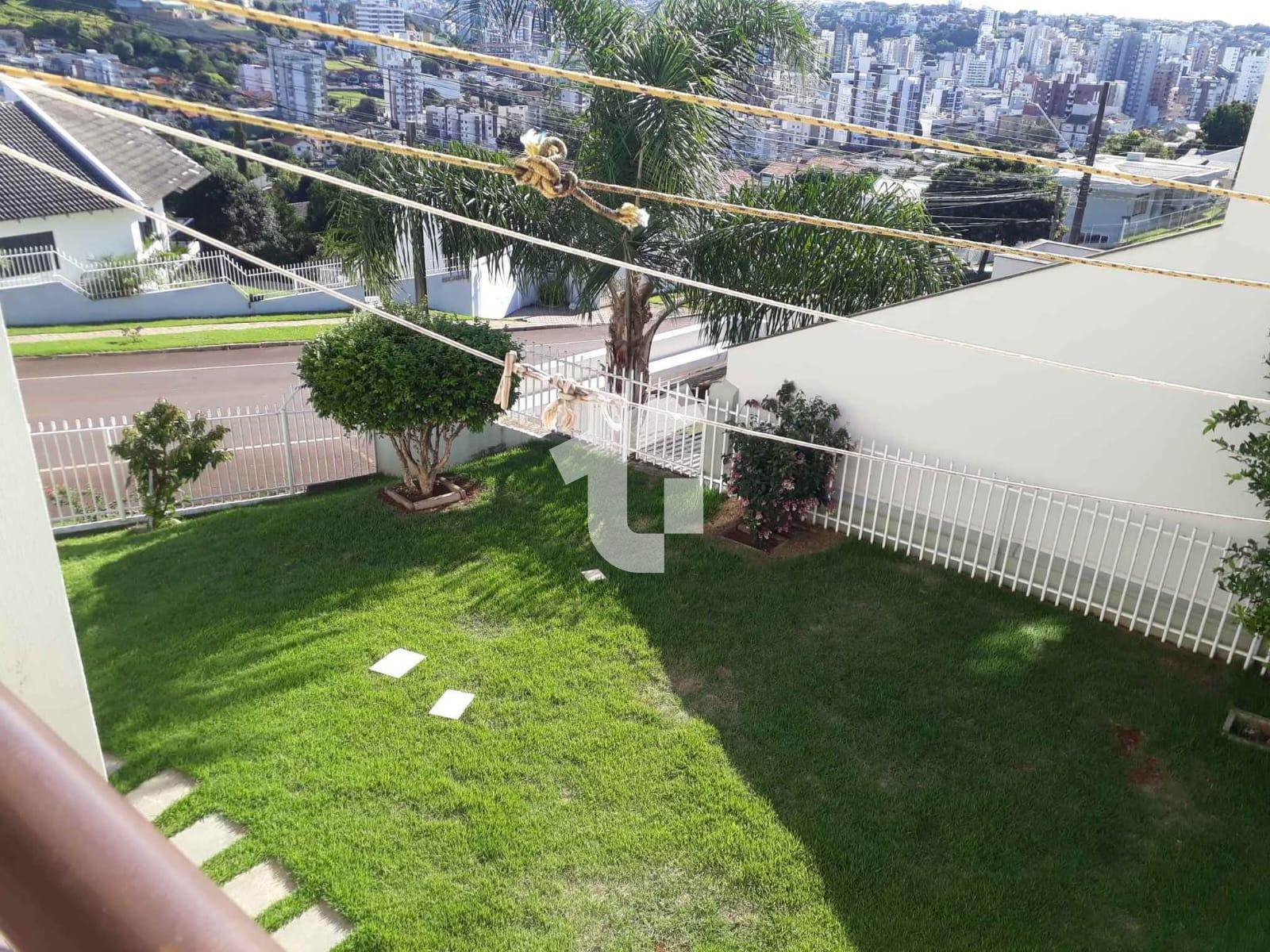 CASA VENDA, COM 1 SUTE E 2 QUARTOS NO CENTRO, PATO BRANCO - PR