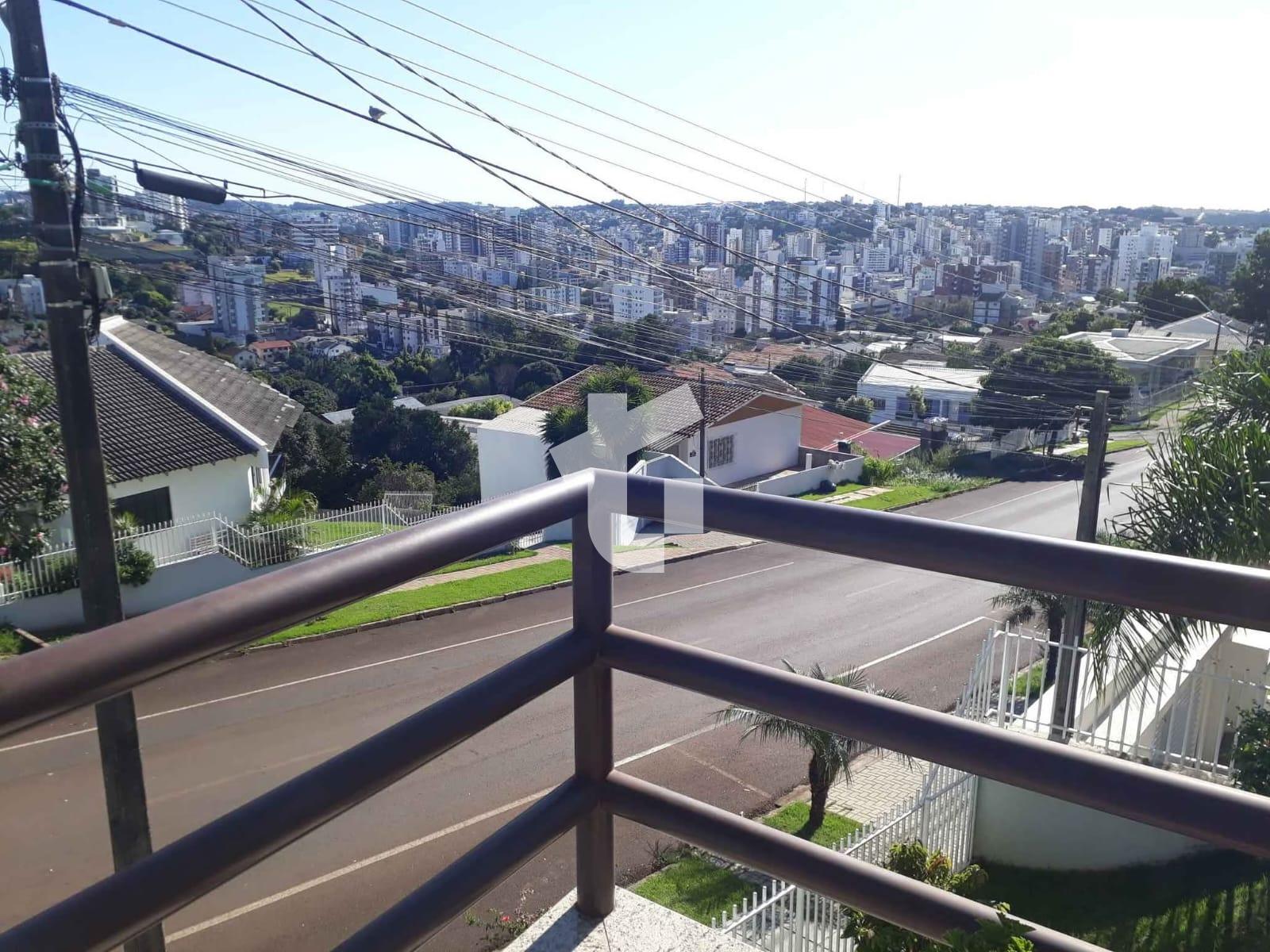 CASA VENDA, COM 1 SUTE E 2 QUARTOS NO CENTRO, PATO BRANCO - PR