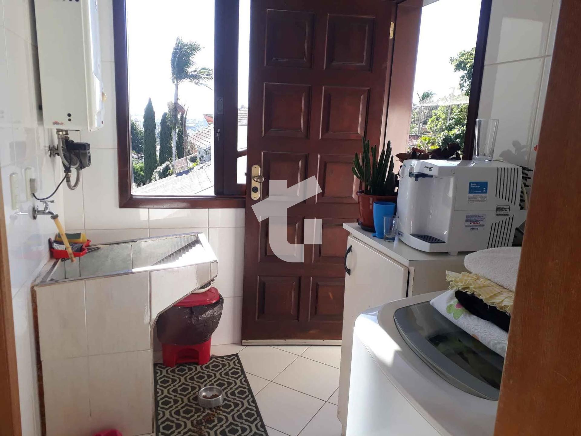 CASA VENDA, COM 1 SUTE E 2 QUARTOS NO CENTRO, PATO BRANCO - PR