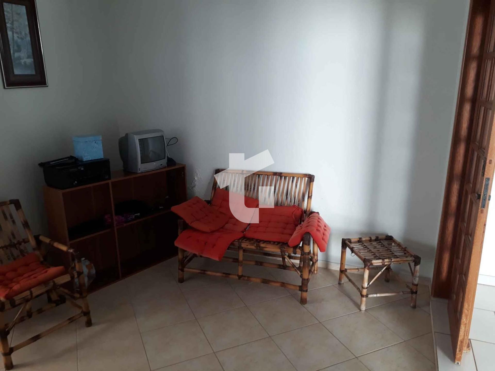 CASA VENDA, COM 1 SUTE E 2 QUARTOS NO CENTRO, PATO BRANCO - PR