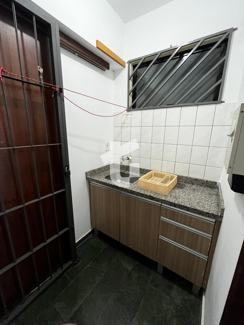 SALA COMERCIAL NO ED. ITATIAIA PARA LOCAÇÃO, NO CENTRO DE PATO...