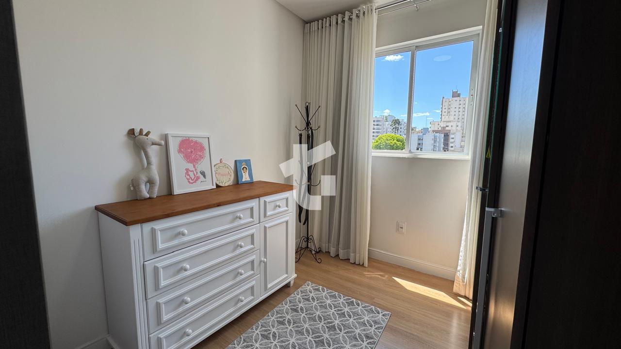 APARTAMENTO SEMIMOBILIADO VENDA NO MONTE EFRAIM, CENTRO, PATO BRANCO-PR.