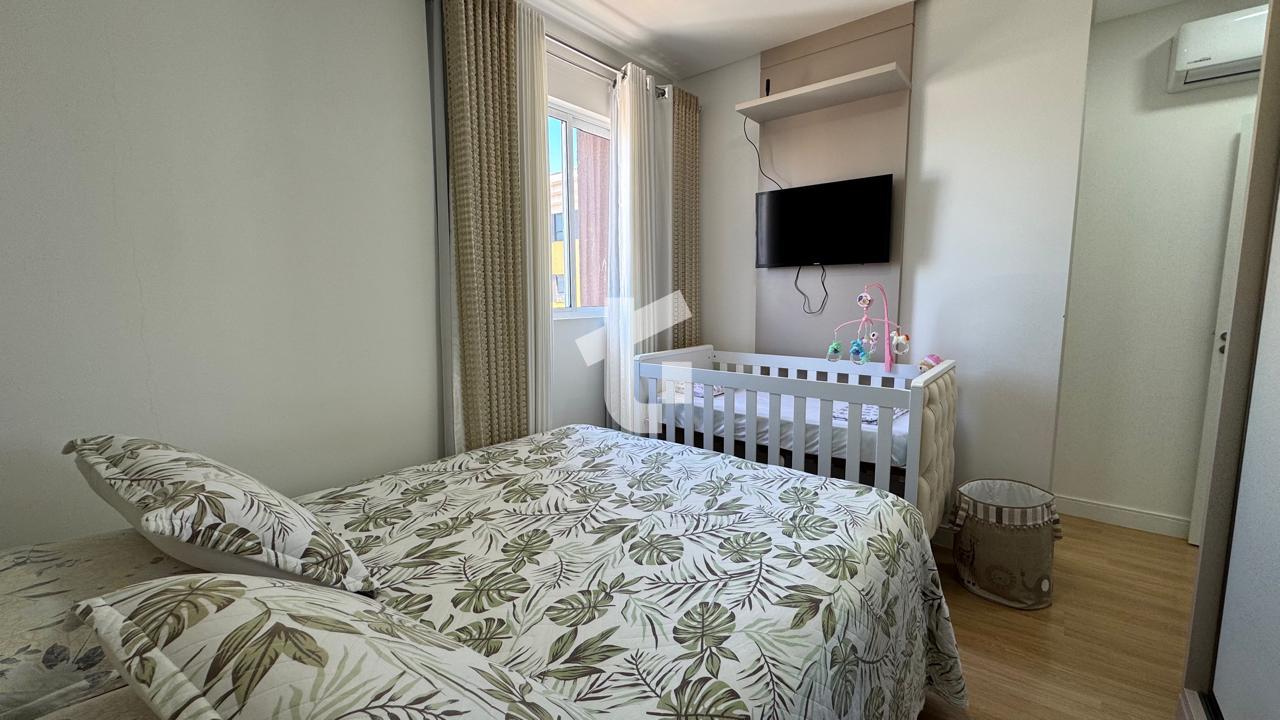 APARTAMENTO SEMIMOBILIADO VENDA NO MONTE EFRAIM, CENTRO, PATO BRANCO-PR.