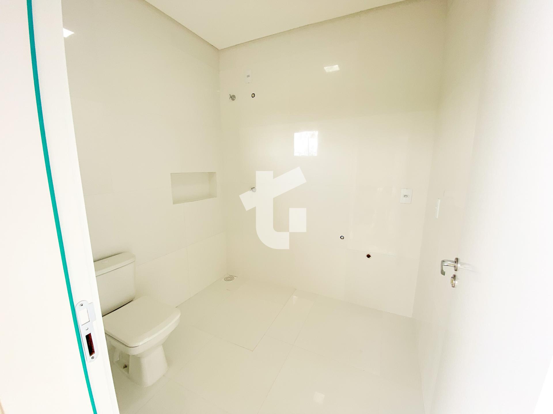 BELSSIMO SOBRADO, 1 SUTE E 2 DORMITRIOS - SO FRANCISCO, PATO BRANCO - PR