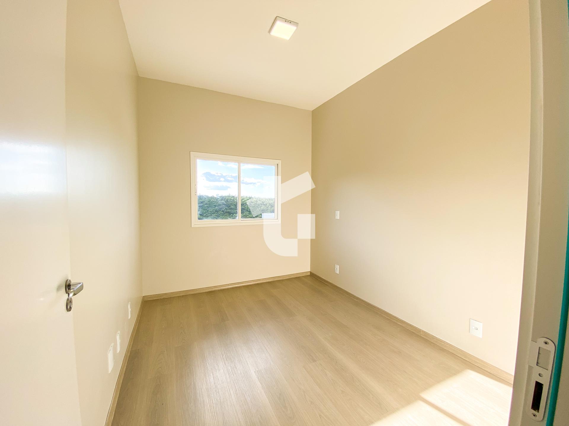 BELSSIMO SOBRADO, 1 SUTE E 2 DORMITRIOS - SO FRANCISCO, PATO BRANCO - PR