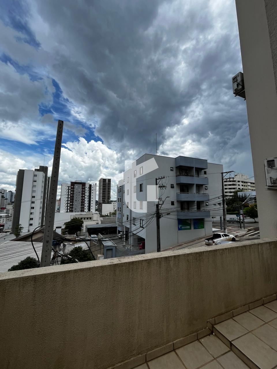 APARTAMENTO NO EDIFICIO GOLDEN PARK, AV. BRASIL N 720 CENTRO