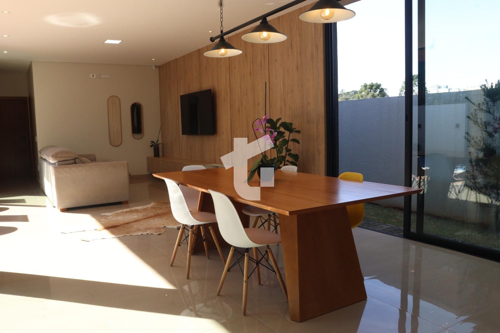 CASA TÉRREA SEMIMOBILIADA À VENDA NO BAIRRO SÃO LUIZ, PATO BRA...