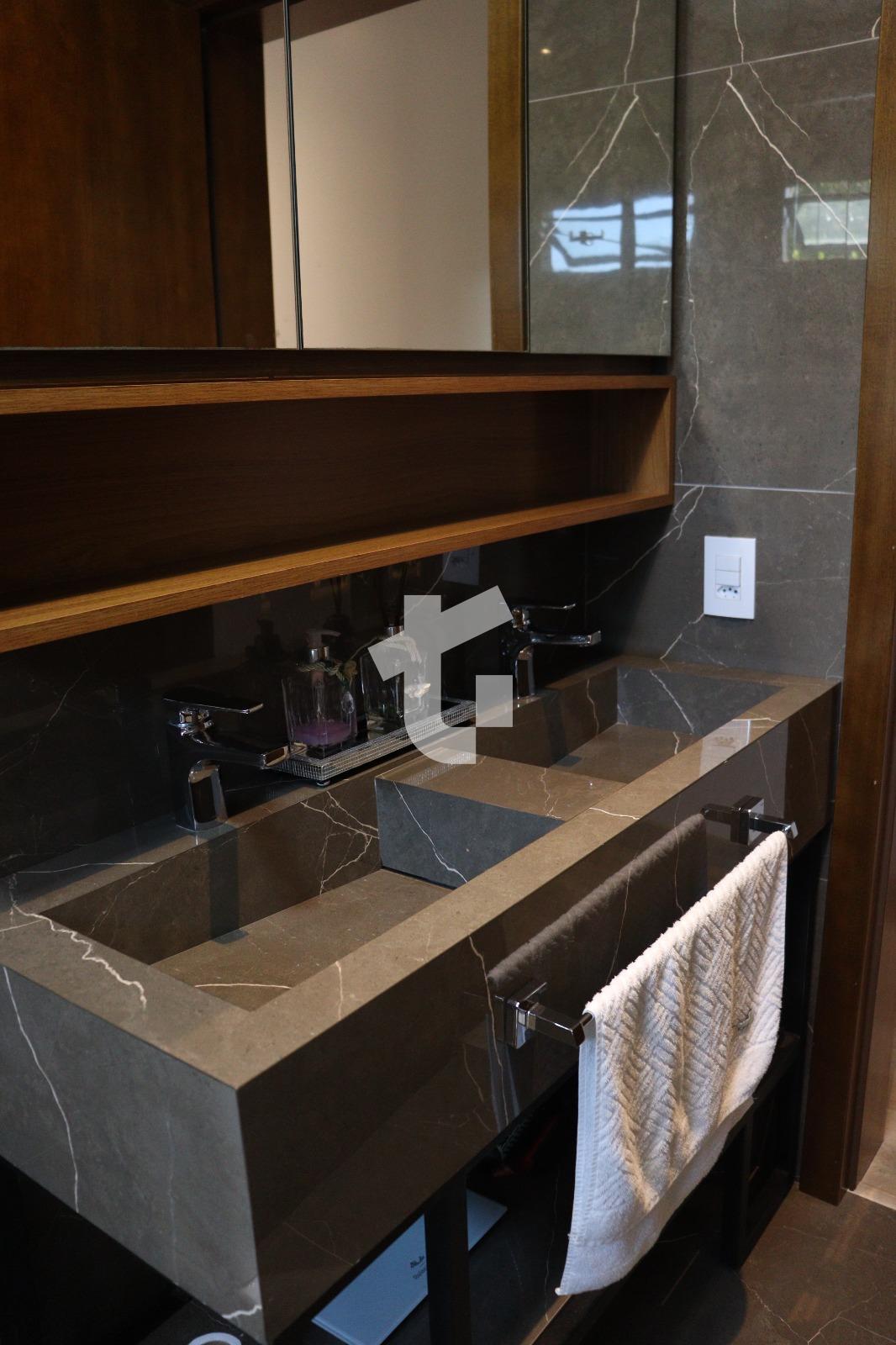 CASA TRREA SEMIMOBILIADA VENDA NO BAIRRO SO LUIZ, PATO BRANCO - PR